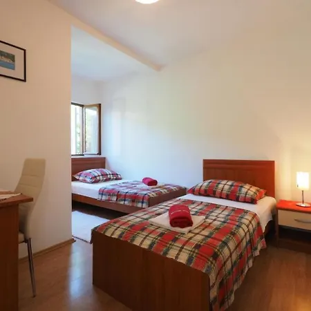 & Eva - Two Bedroom With Terrace And Sea View ...